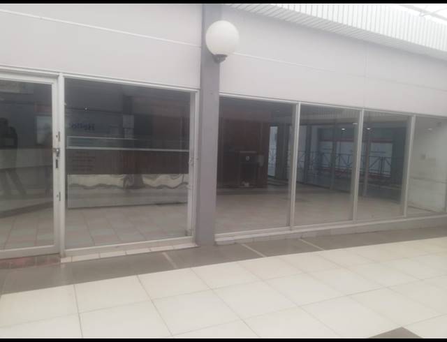 2,330M² RETAIL TO LET IN LOUIS TRICHARDT RURAL